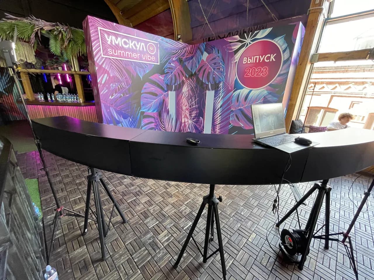 Пример оборудования bullet time с 15 камерами