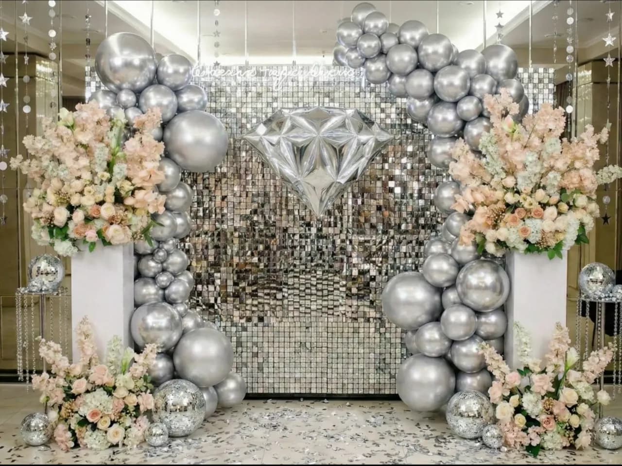 Фотозона из пайеток image