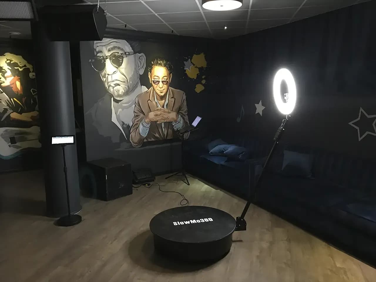 Слоумо 360 в тёмной зоне: круглая платформа для съёмки и кольцевой свет