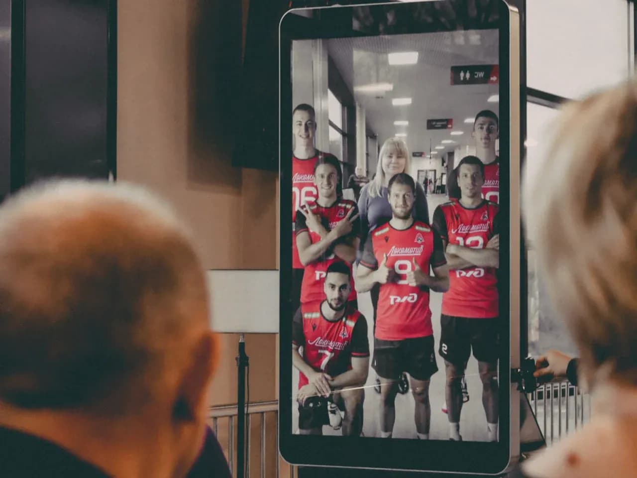 Пример готового результата съемки видео в AR фотообудке